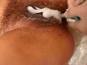 Hairy Fisting German
