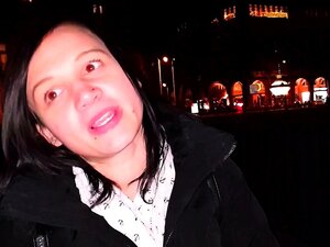 Deutscher Teenager in schwarzer Daunenjacke Sex Deutscher Teenager in schwarzer Daunenjacke Sex