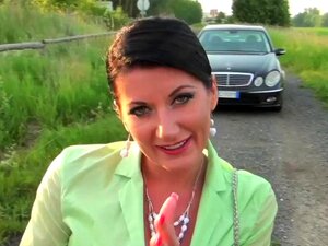 Cumbitch Celine Handy Pornos - NurXXX.mobi