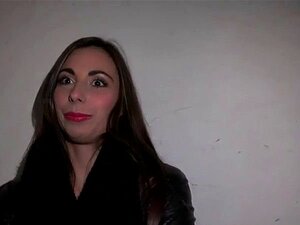 Hübsche Amateur Blonde Bardame Kriegt Ihre Muschi Für Geld Gestopft Hübsche Amateur Blonde Bardame Kriegt Ihre Muschi Für Geld Gestopft