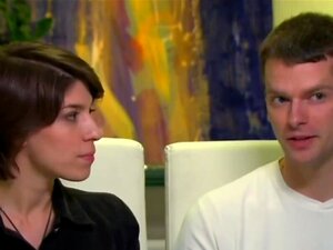 Swinger Paar Im Urlaub , Sie Wird Von Zwei Schwarzen Jungs Gefickt Swinger Paar Im Urlaub , Sie Wird Von Zwei Schwarzen Jungs Gefickt