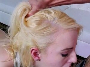 Die süße blonde Darcie Belle fickt einfach verdammt geil Die süße blonde Darcie Belle fickt einfach verdammt geil